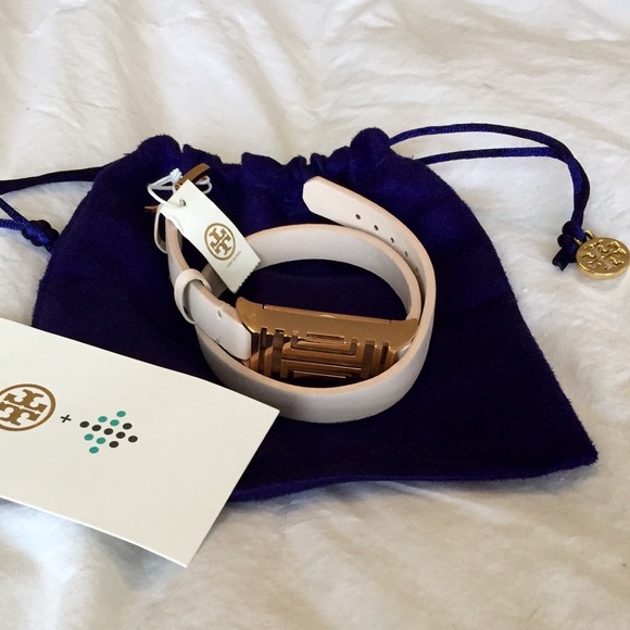 BRAND NEW Tory Burch rose gold wrap for Fit Bit - Picture 3 of 4